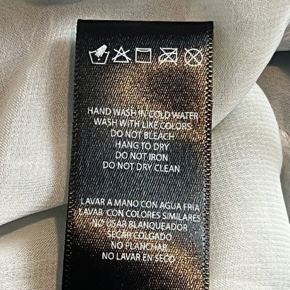 Bebe Sleeveless Blouse Tropical Chiffon Leaf Print Clear Sequins Size 6 NWT - Picture 12 of 13